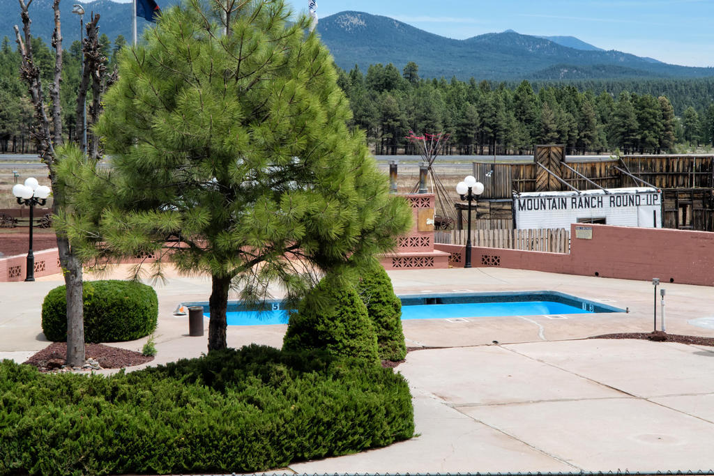 Mountain Ranch Resort At Beacon Hill Williams Eksteriør bilde